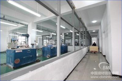 中國首條光刻石英玻璃基板成套生產線建成，為集成電路產業注入新動能